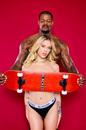 Dylan Moore courted by star fans in sexy shower scenes photo 9