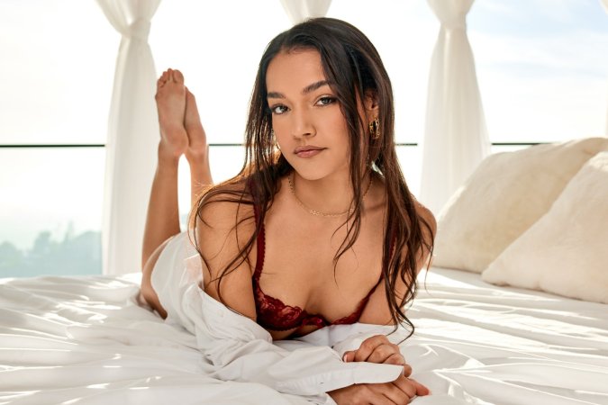 Ophelia Fae and Zara sultry sunset touches lingerie-patched skin photo 5