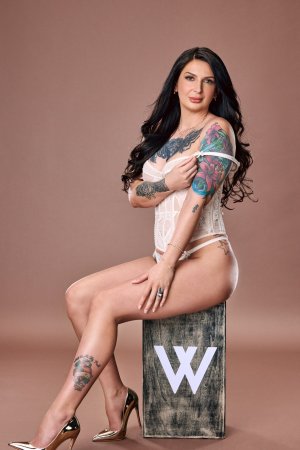 Fiona craves rough rides, loves women and men equally in reverse cowgirl and spooning photo 5