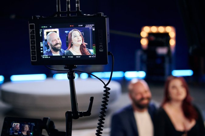 Red Rose Deepthroat Fucked Wildly with Passion photo 8