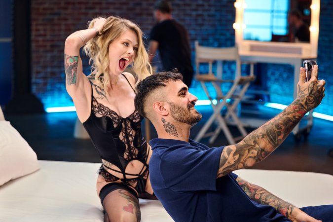 Sammm Next Door deepthroats cumshot watched intensely photo 4
